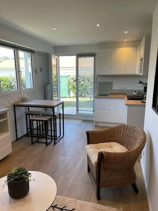 Joli Appartement Avec Jardin A 400M De La Plage Anglet Apartman
